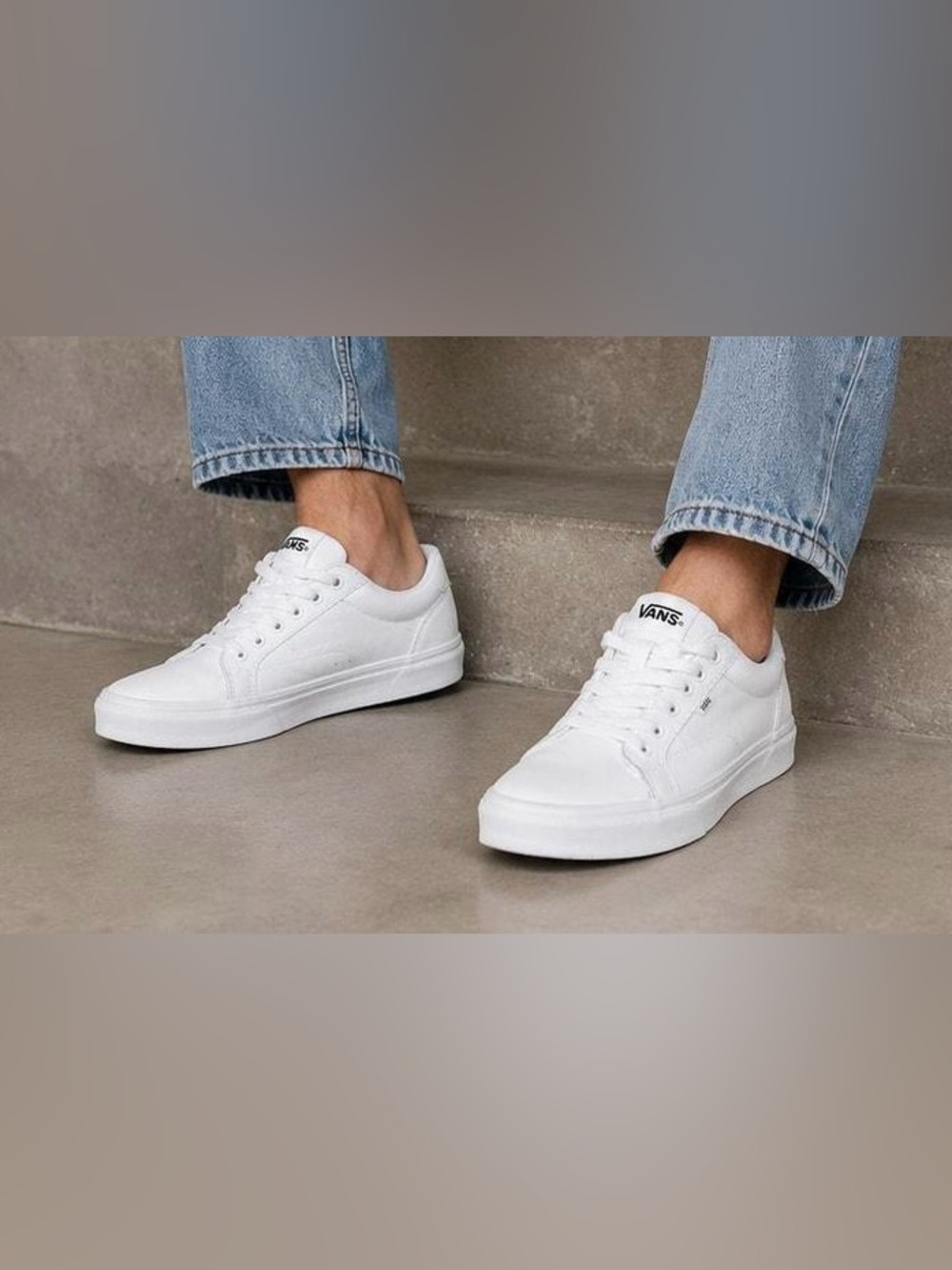 NEW *Display* Vans Seldan White Leather Low Top Sneakers Women’s 9